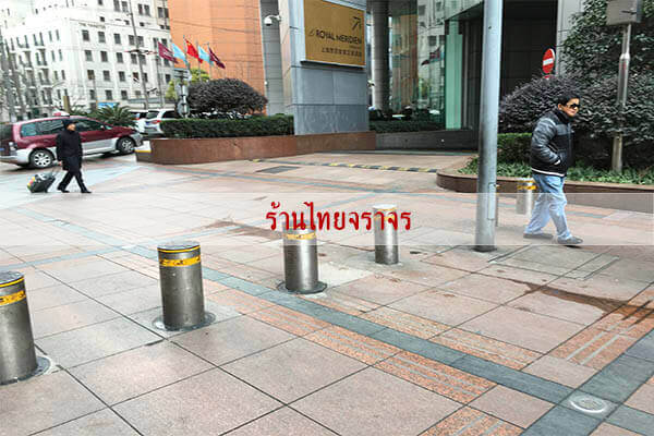 traffic bollards6